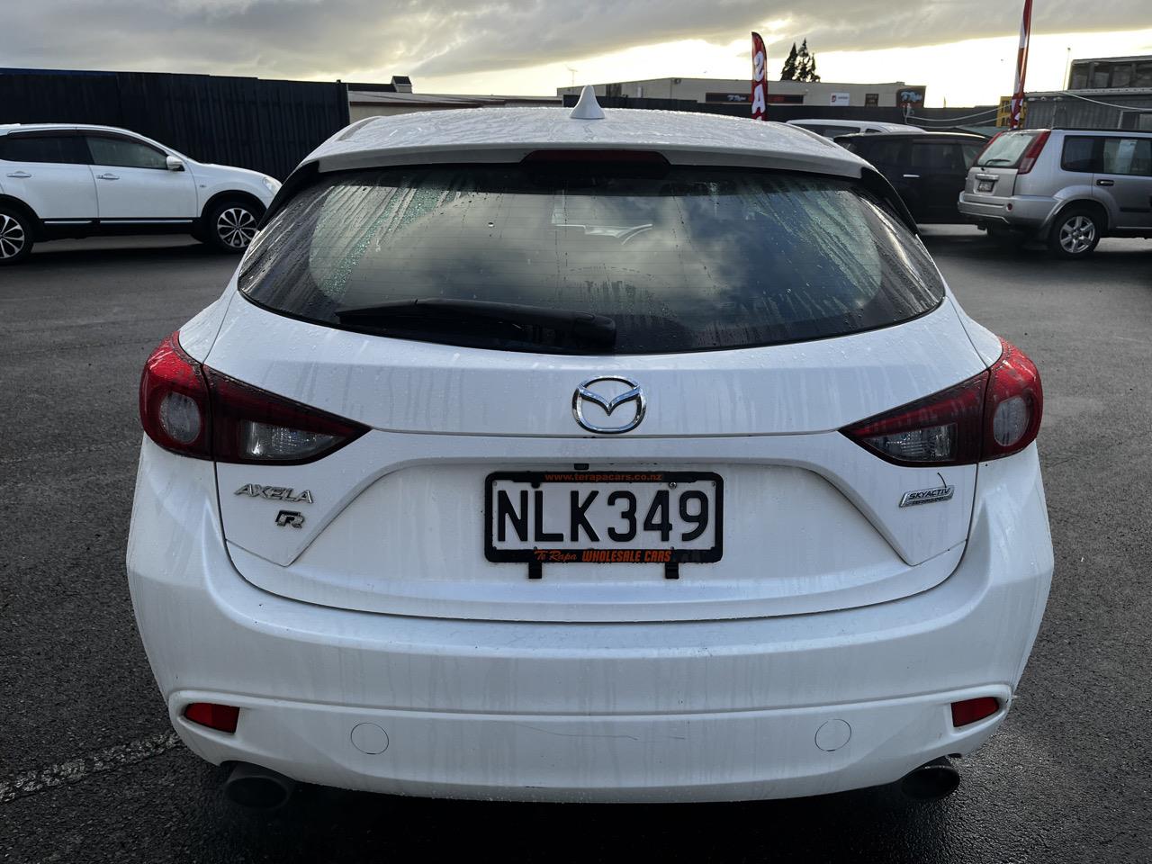 2014 Mazda Axela