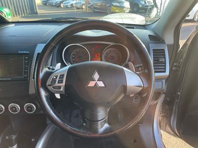2007 Mitsubishi Outlander - Thumbnail