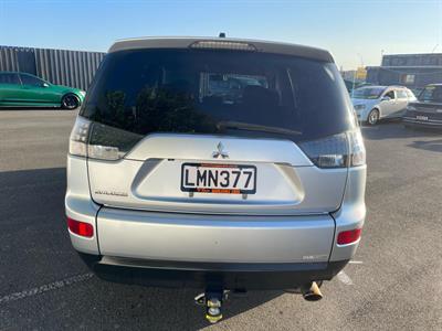 2007 Mitsubishi Outlander - Thumbnail