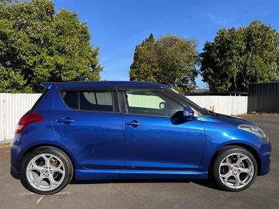 2013 Suzuki Swift - Thumbnail