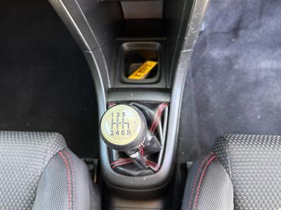 2013 Suzuki Swift - Thumbnail