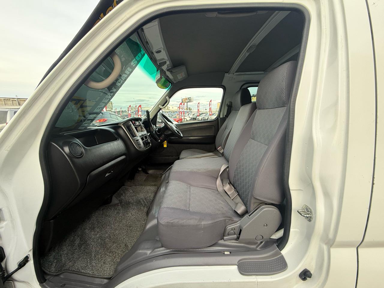 2008 Nissan CARAVAN