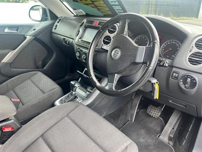 2008 Volkswagen Tiguan - Thumbnail