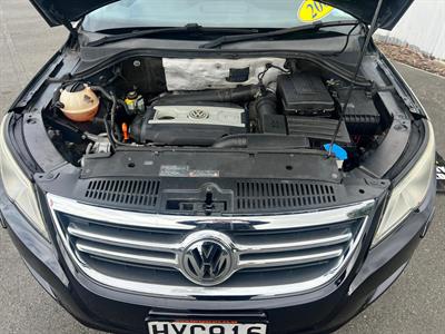 2008 Volkswagen Tiguan - Thumbnail