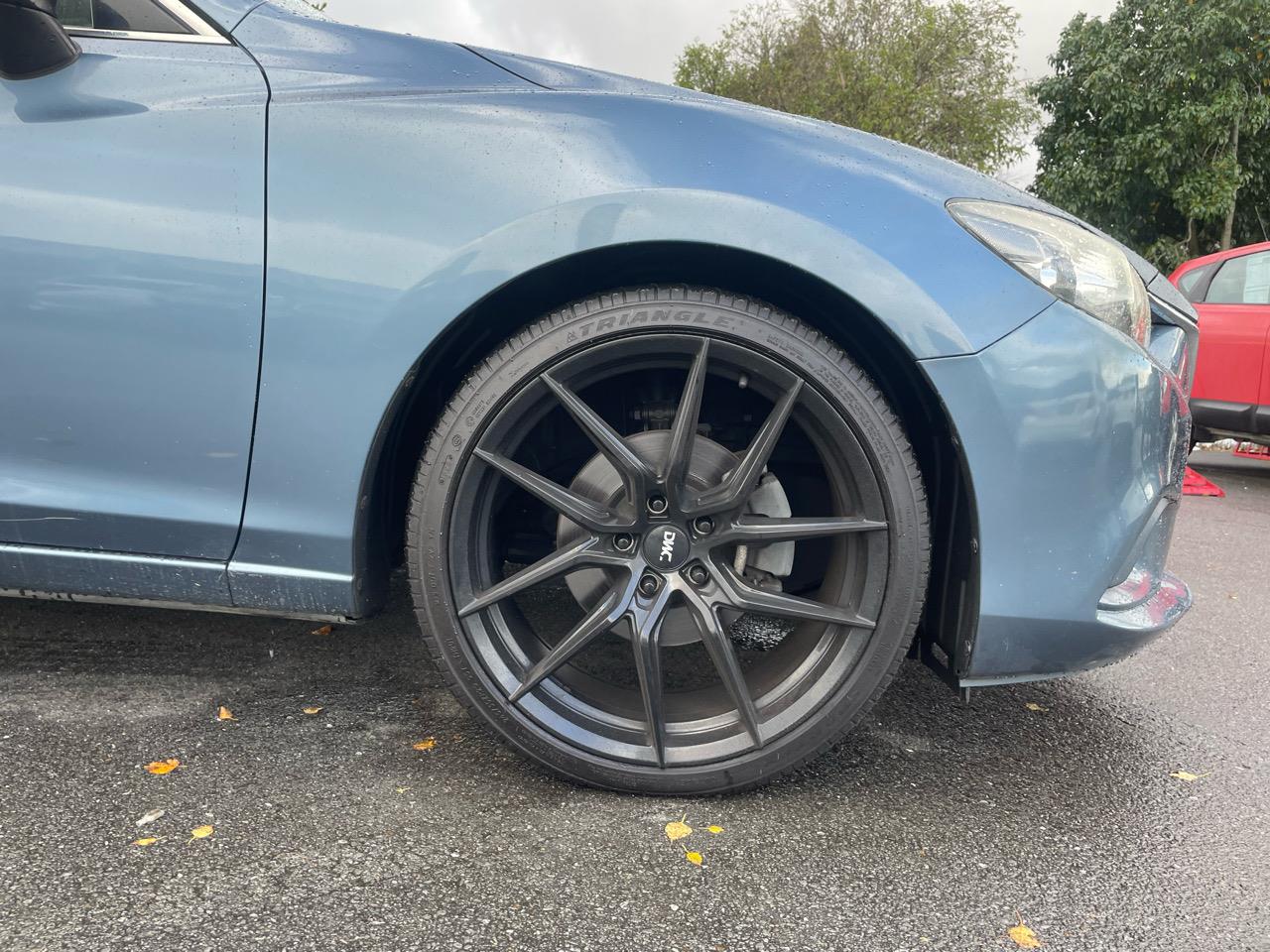 2013 Mazda Atenza