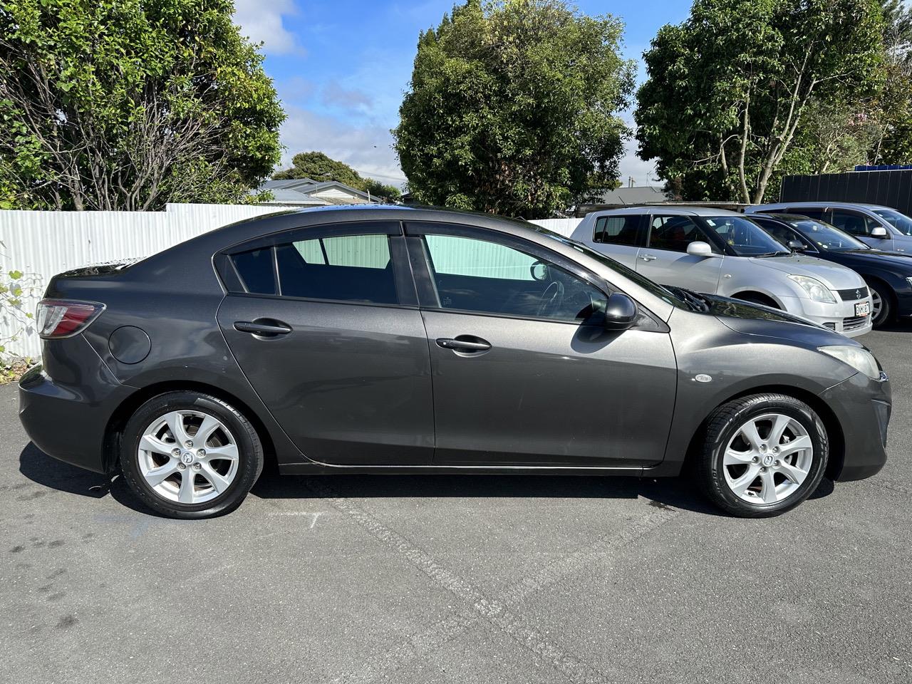 2010 Mazda AXELA