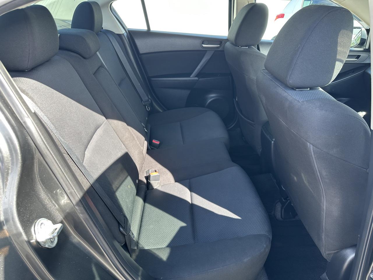 2010 Mazda AXELA