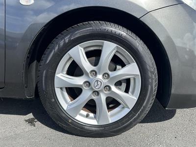 2010 Mazda AXELA - Thumbnail