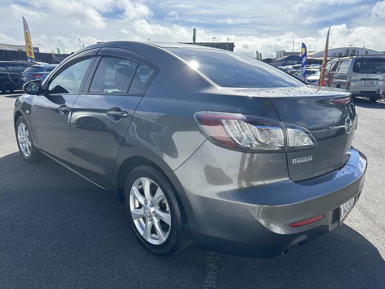 2010 Mazda AXELA