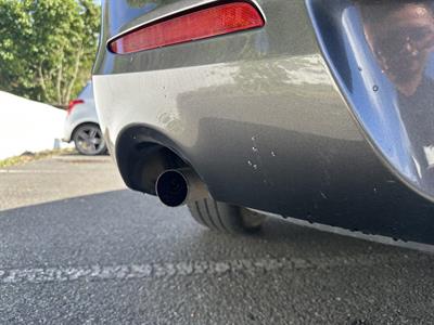 2010 Mazda AXELA - Thumbnail