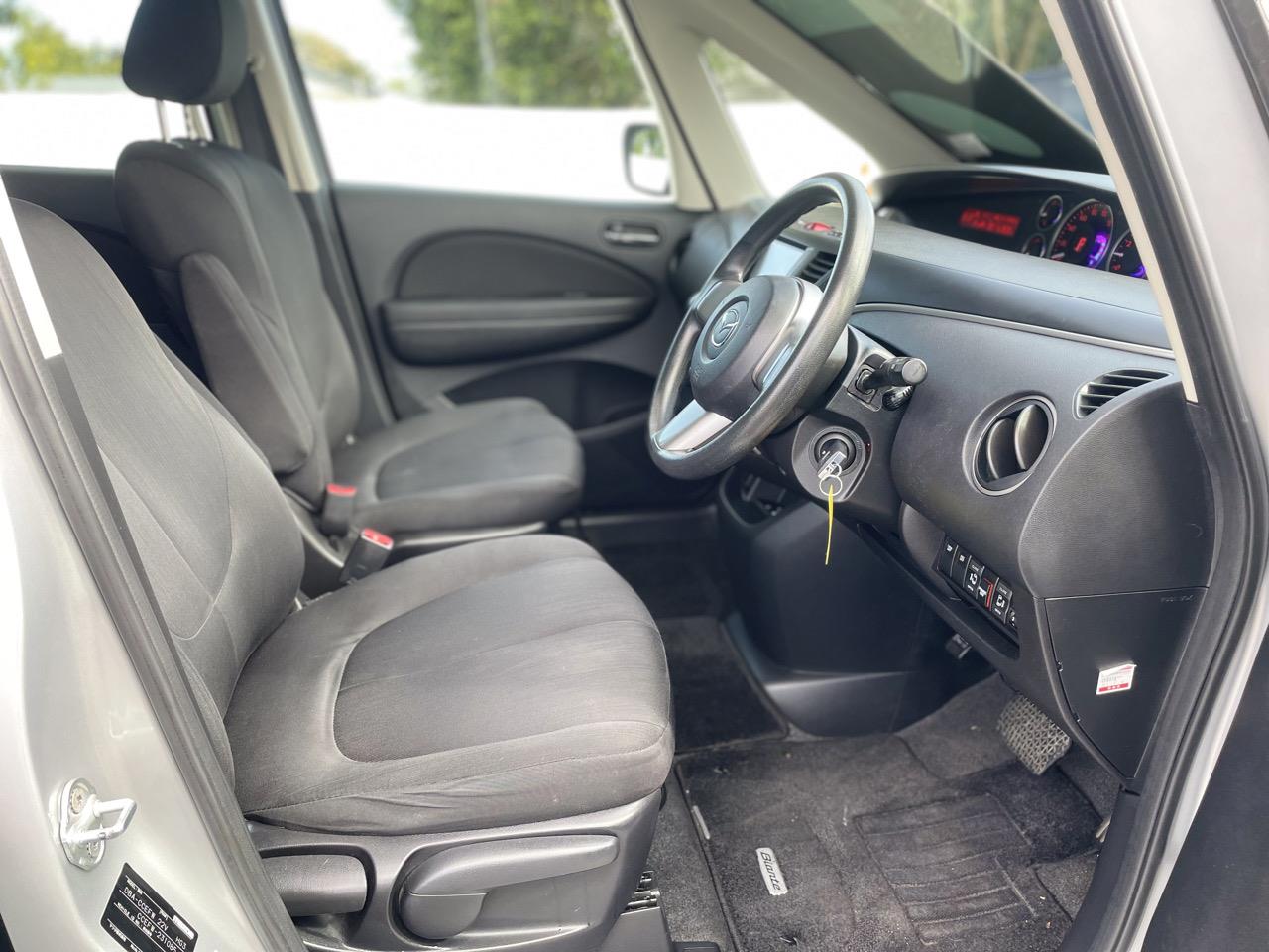 2012 Mazda BIANTE