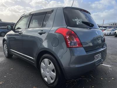 2009 Suzuki Swift - Thumbnail