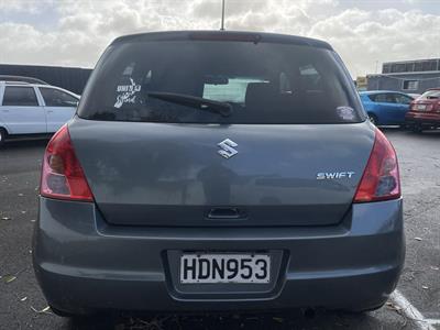 2009 Suzuki Swift - Thumbnail